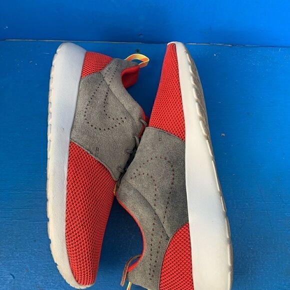 Nike Men's Roshe Run One Red/Grey Sz US 9 511881-608 Running Shoes - Picture 7 of 8